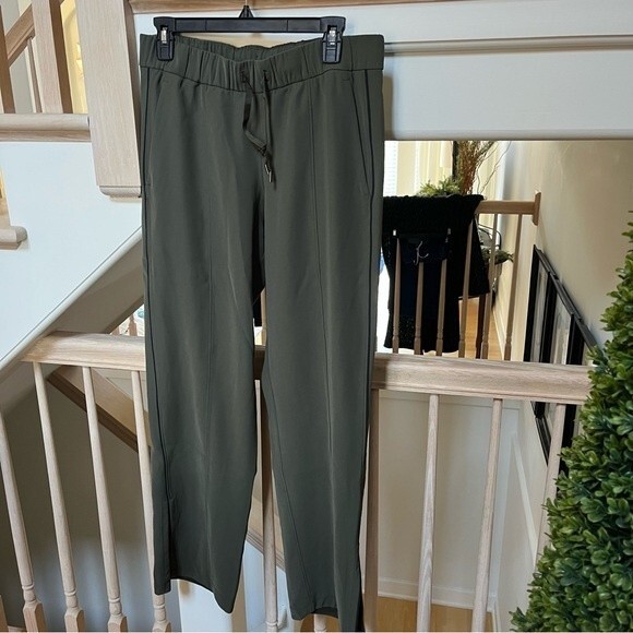 Lululemon On the Right Track Pant in Dark Olive Green 8 NWOT - Picture 12 of 12